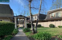Building Photo - 1093 Mohr Ln