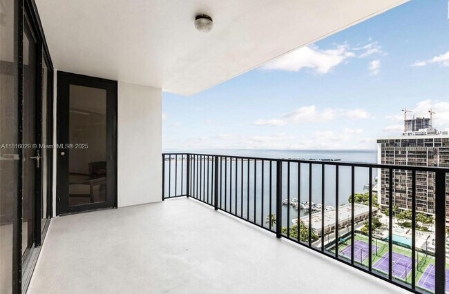 Building Photo - 1865 Brickell Ave
