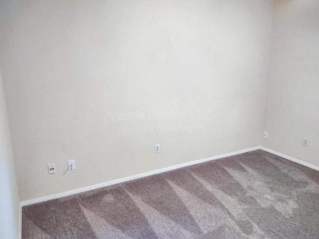 Building Photo - 3032 Destin Cir
