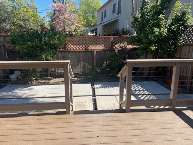 Building Photo - 1089 6th Ave