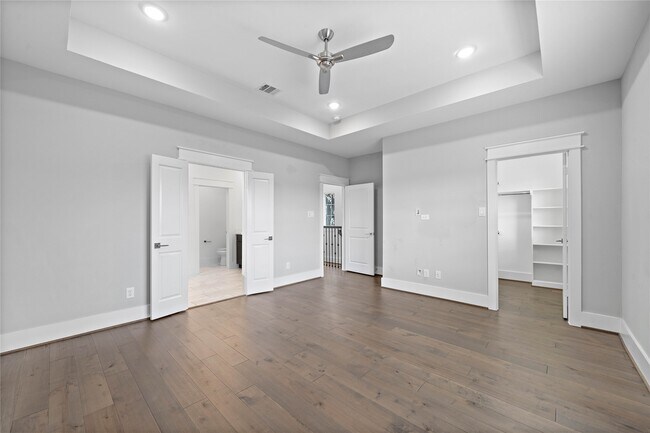 Building Photo - 1161 W 24th St