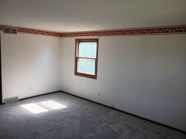 Building Photo - 20550 Coventry Dr