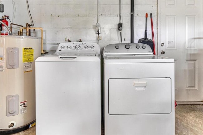 Building Photo - 6190 36th Ave N