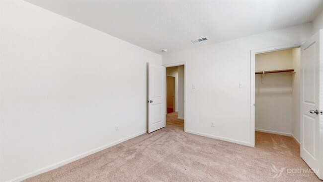 Building Photo - Move-in ready home in Fort Worth!