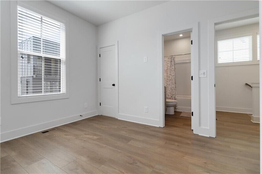 Building Photo - 964 Bibbs Circle NW