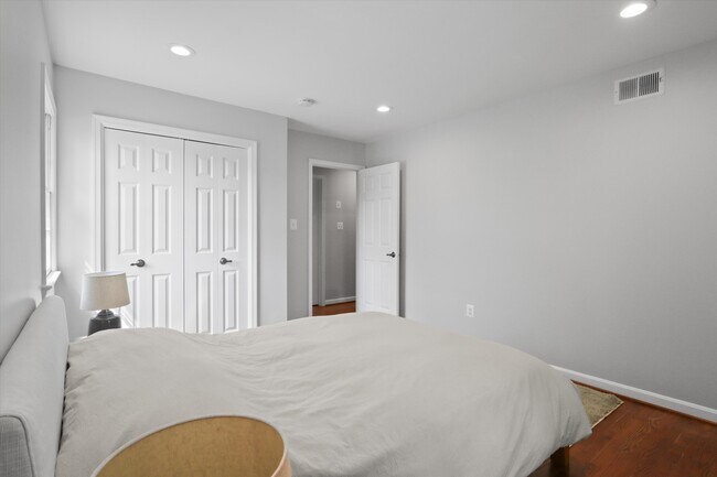 Building Photo - 4203 Maple Tree Ct