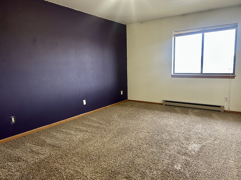 Upstairs Bedroom - 3420 Granger Ave S