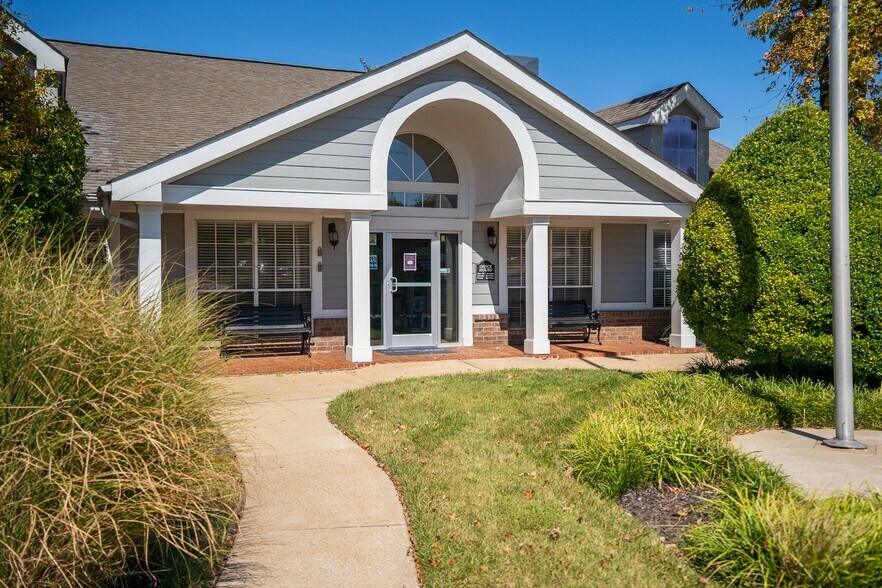 Pelican Cove 2121 Flordawn Dr Florissant MO 63031 Apartment Finder