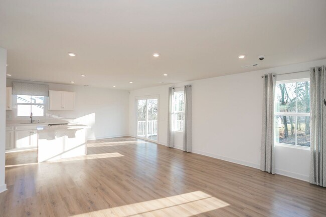 Building Photo - Beautiful One Level Home in Columbia!