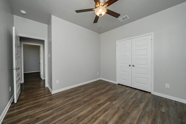 Building Photo - 1129 Trellis Pass