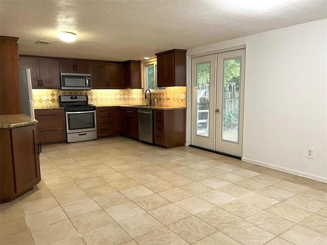 Building Photo - 7704 Cloudberry Cir