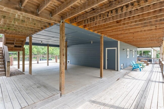 Building Photo - 1320 Contour Dr