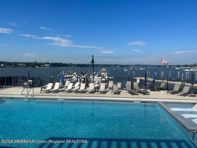 Building Photo - 28 Riverside Ave