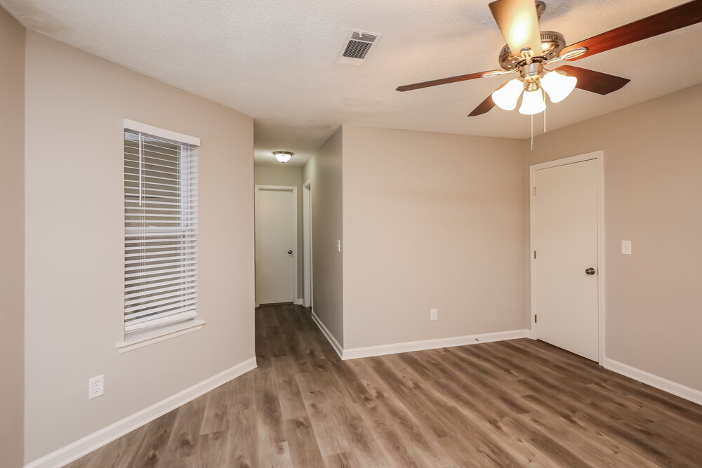 Building Photo - 3730 Rhoanoke Ct