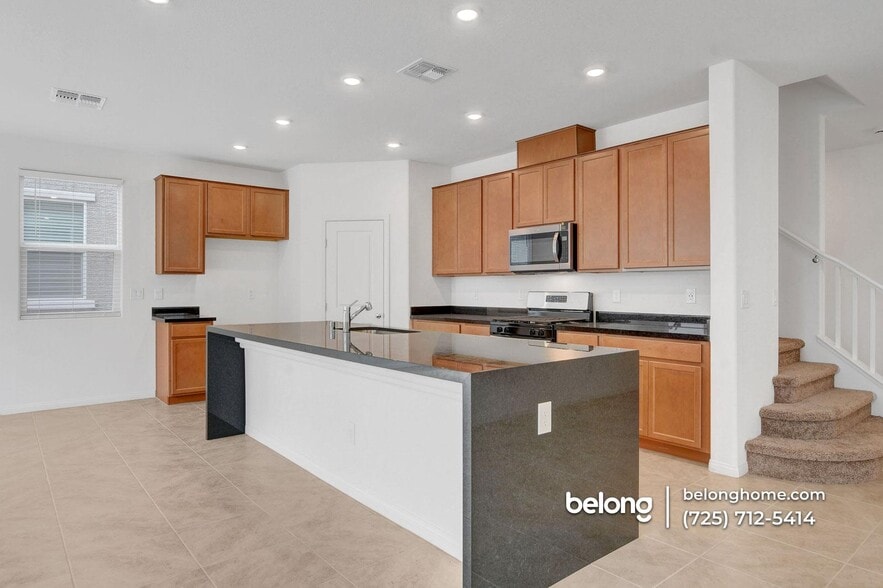 Building Photo - 4109 Nopal Serrano Ave