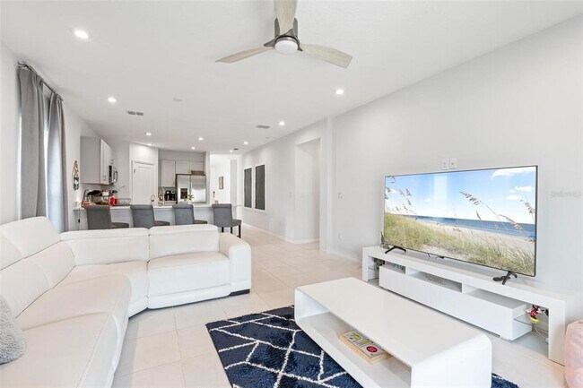 Building Photo - 5219 Tuscany Ln