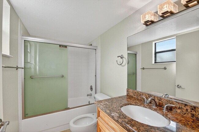 Building Photo - 1400 Windorah Way