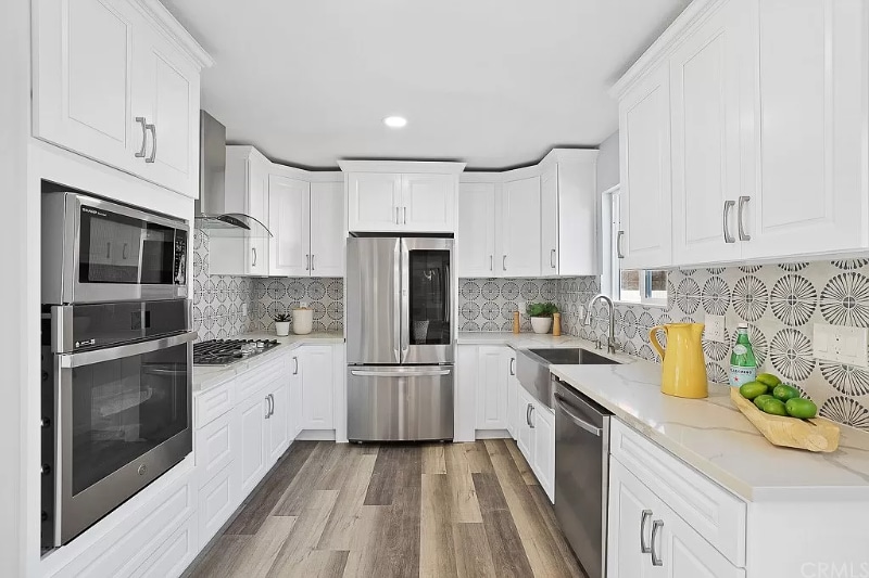 Building Photo - 846 W 29th St