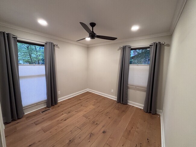 Building Photo - 65 Pinyon Cir