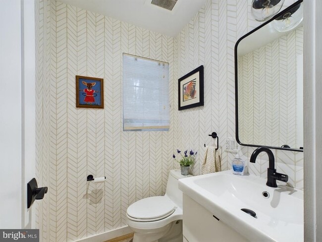 Building Photo - 1114 Shackamaxon St