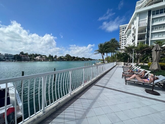 Building Photo - 5600 Collins Ave