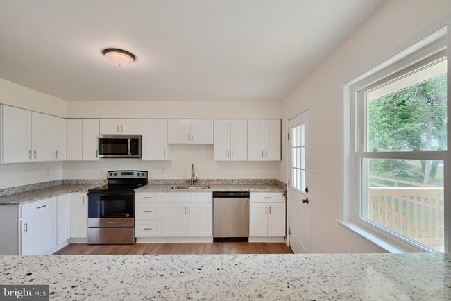 Building Photo - 4504 E Joppa Rd