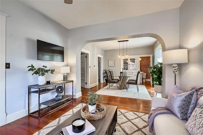 Building Photo - 4188 Winona Ct