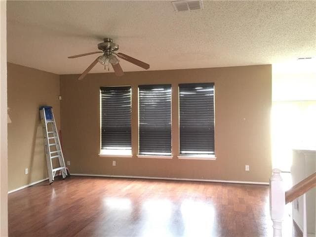 Building Photo - 5143 Autumn