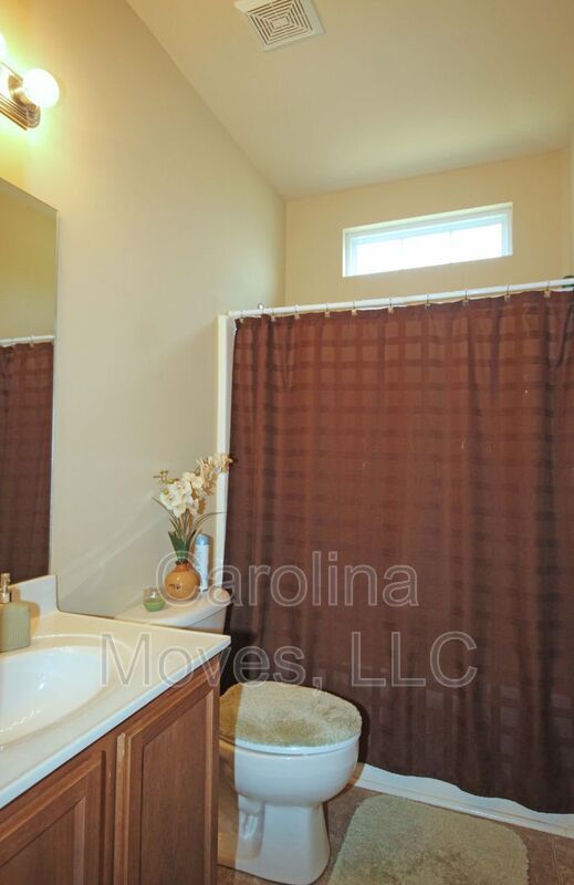 Building Photo - 112 Bascom Ct