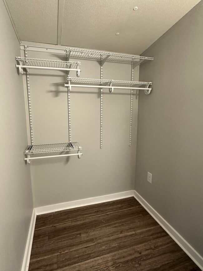 Building Photo - 359 Half Moon Rd