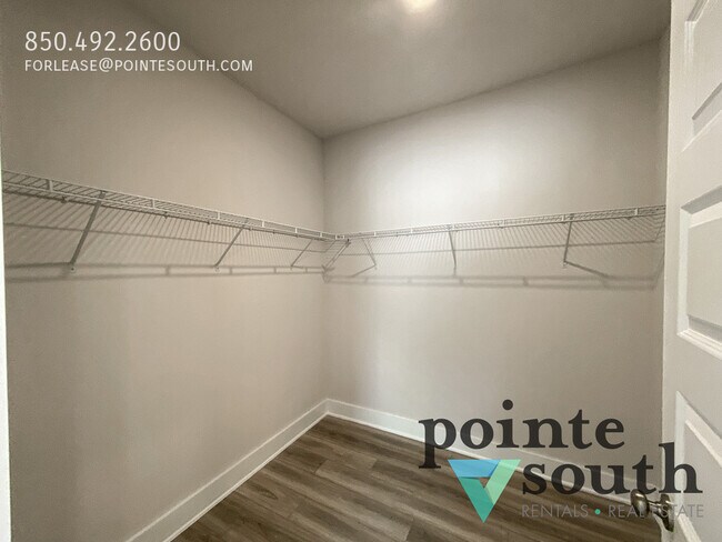 Building Photo - 324 Wickman Ave