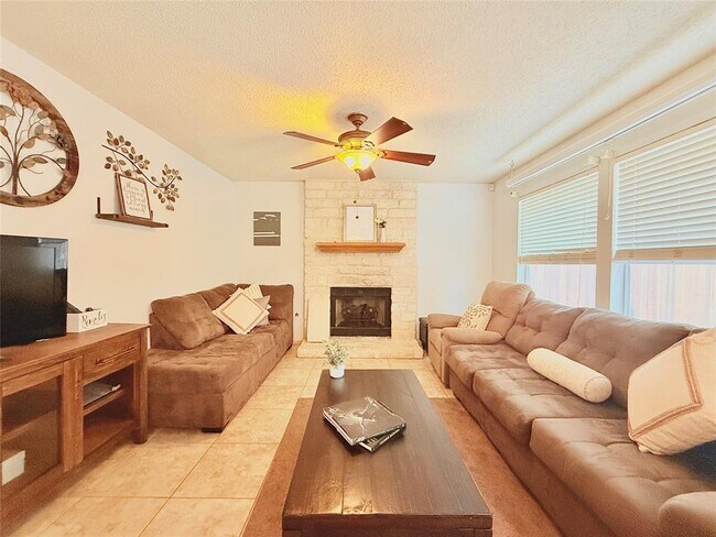 Building Photo - 1407 Deer Ledge Trail