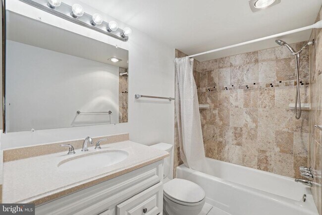 Building Photo - 7651 Tremayne Pl