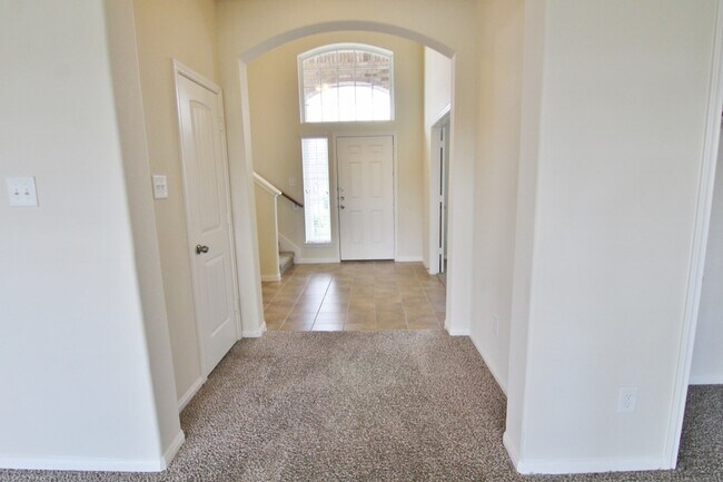 Building Photo - 30603 Gardenia Trace Dr