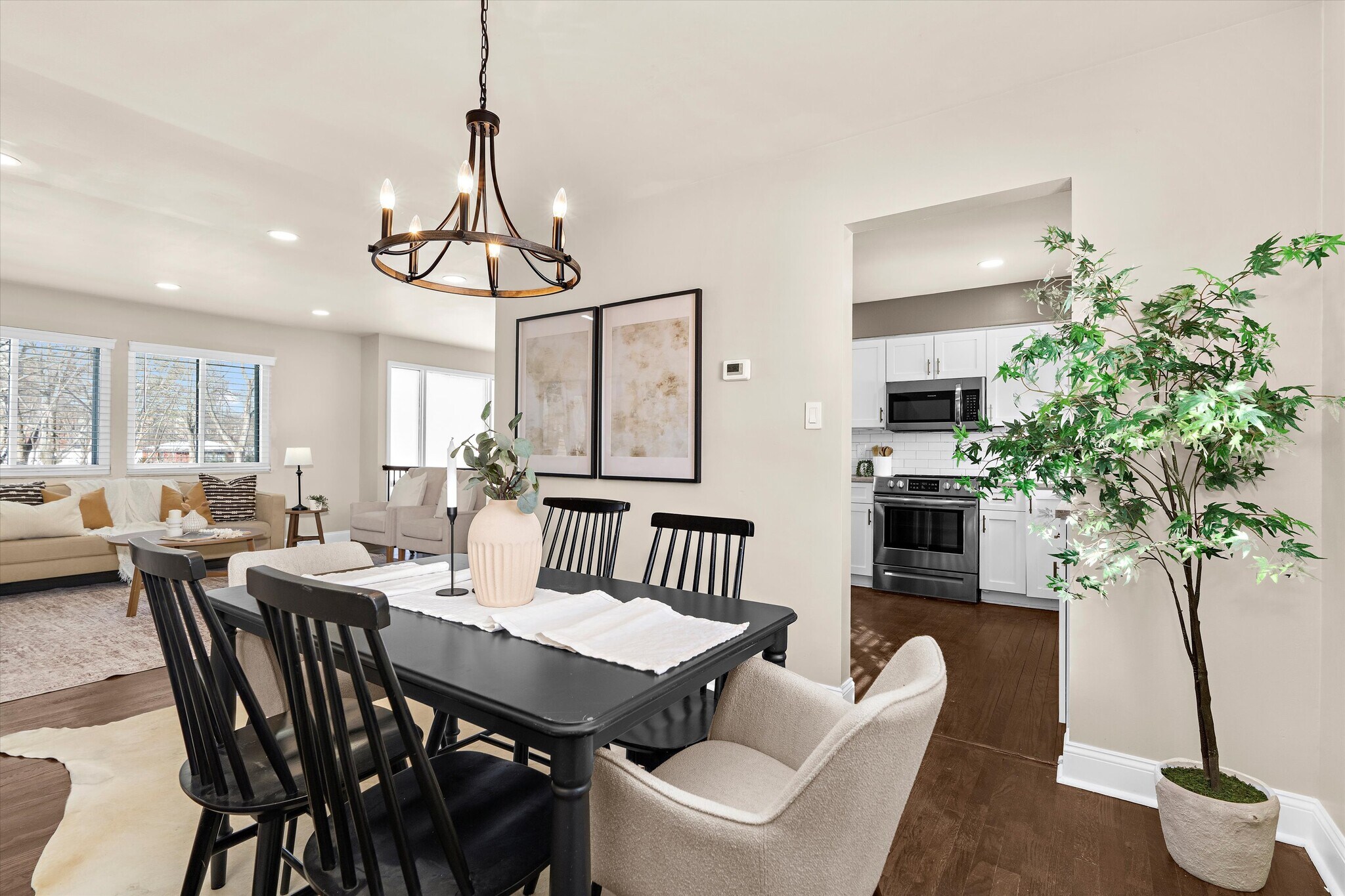 Building Photo - 10747 Evening Wind Ct