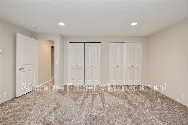 Building Photo - 2111 Brittany Ln