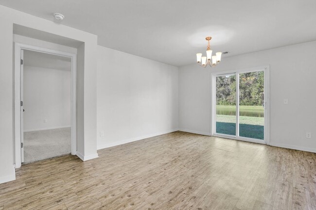 Building Photo - Bright & Spacious 4-Bedroom Home in Savannah’s Godley Park