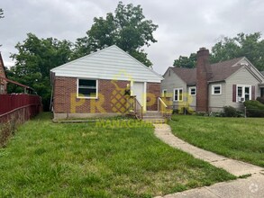 Building Photo - 2 bedrooms 1 bathroom house