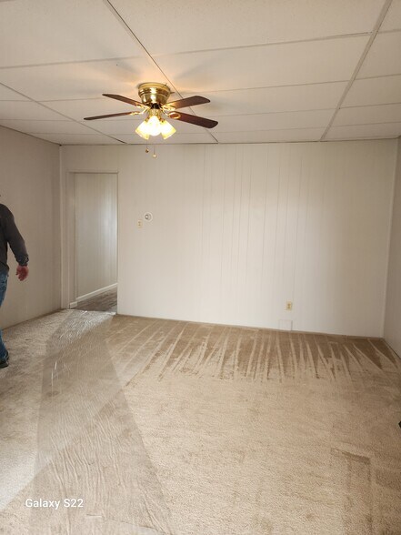 2nd bedroom - 85 Highland Ave