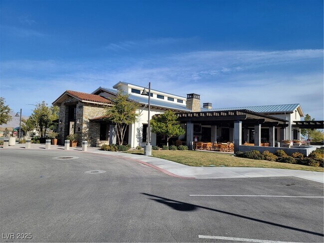 Building Photo - 10142 Tree Blossom Ave