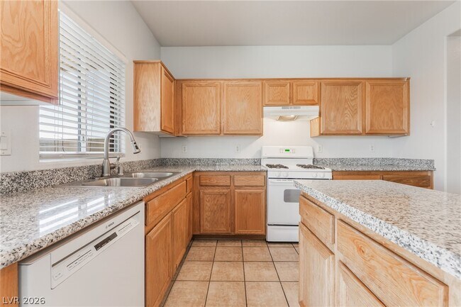 Building Photo - 5094 1st Sun St