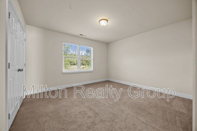 Building Photo - 26 River Stancil Dr