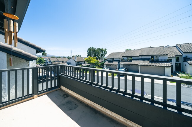 Building Photo - 1808 Cottonwood Ave