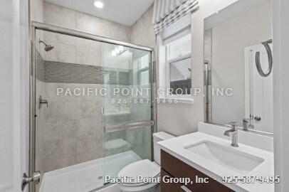 Building Photo - 285 Bear Creek Dr