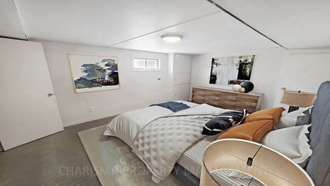 Building Photo - Newly Updated 2 Bedroom, 1.5 Bath House, Centrally Located