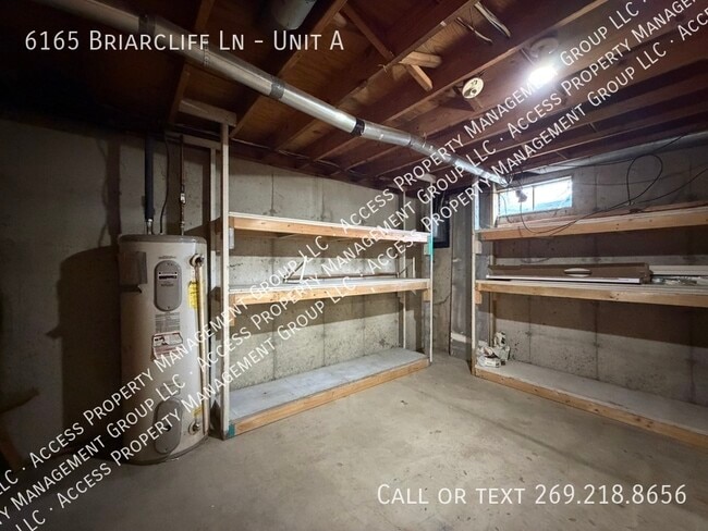 Building Photo - 6165 Briarcliff Ln