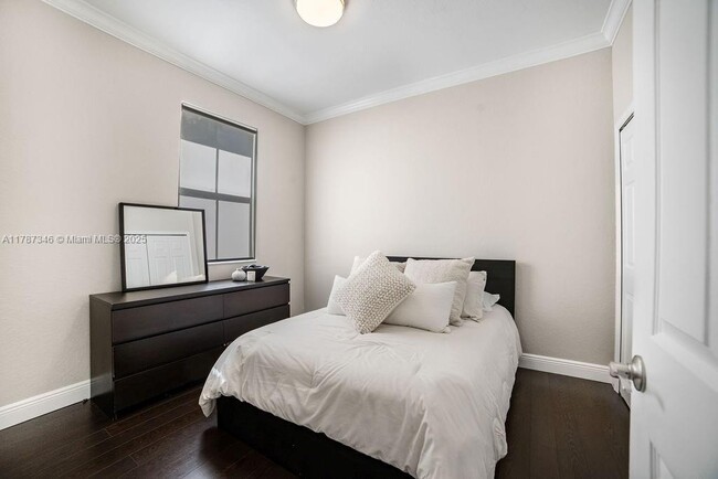Building Photo - 6226 SW 165th Pl