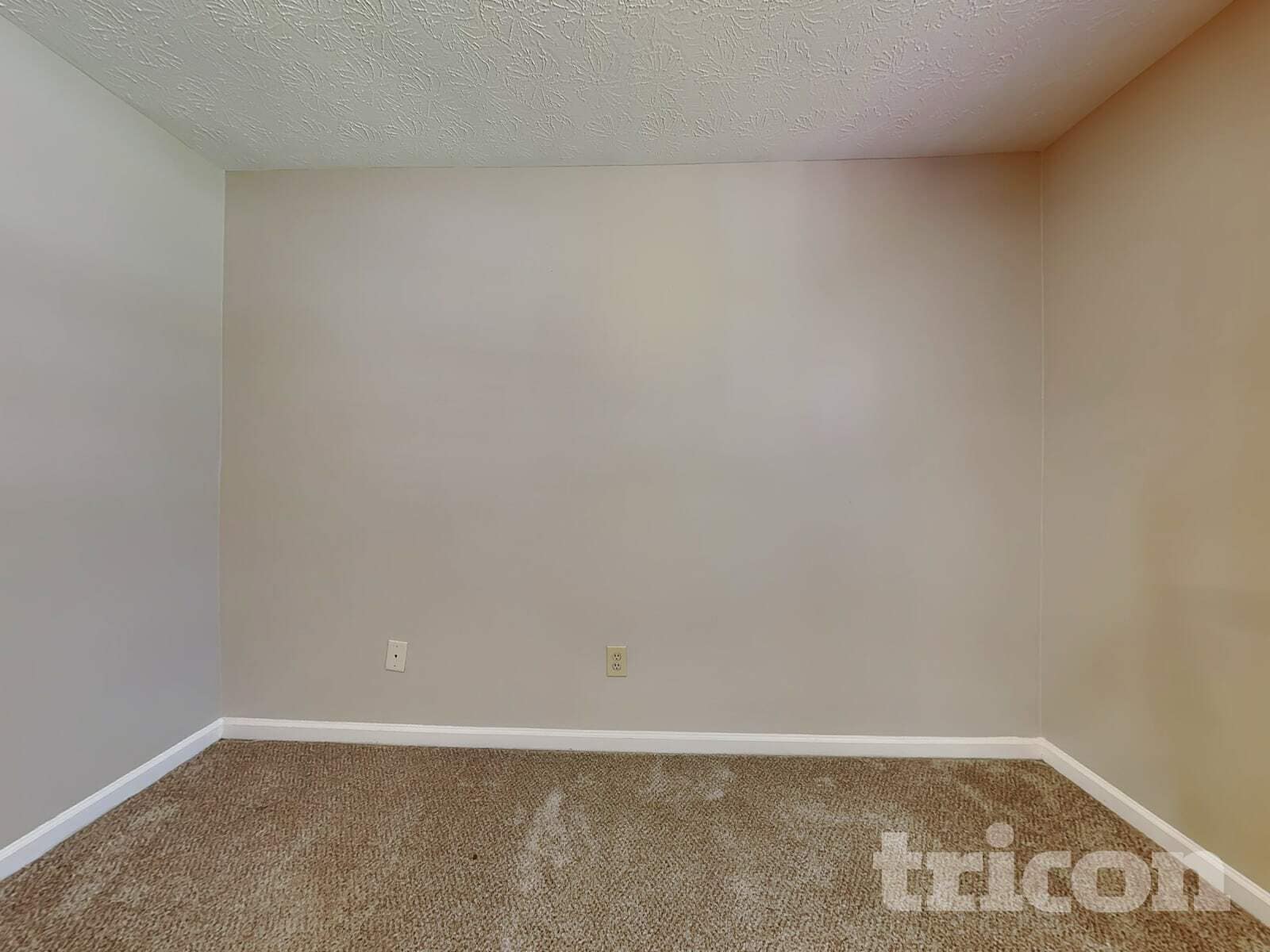 Building Photo - 4684 Woodglen Ct