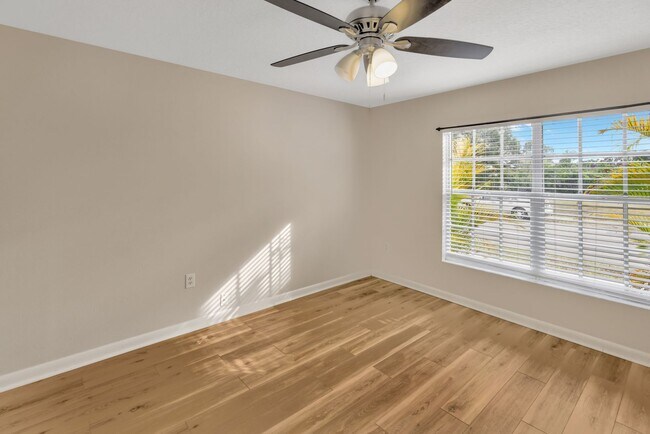 Building Photo - 2408 Camden Oaks Pl