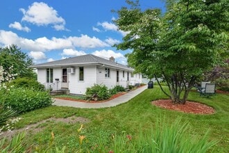 Building Photo - 4 Upland Ave